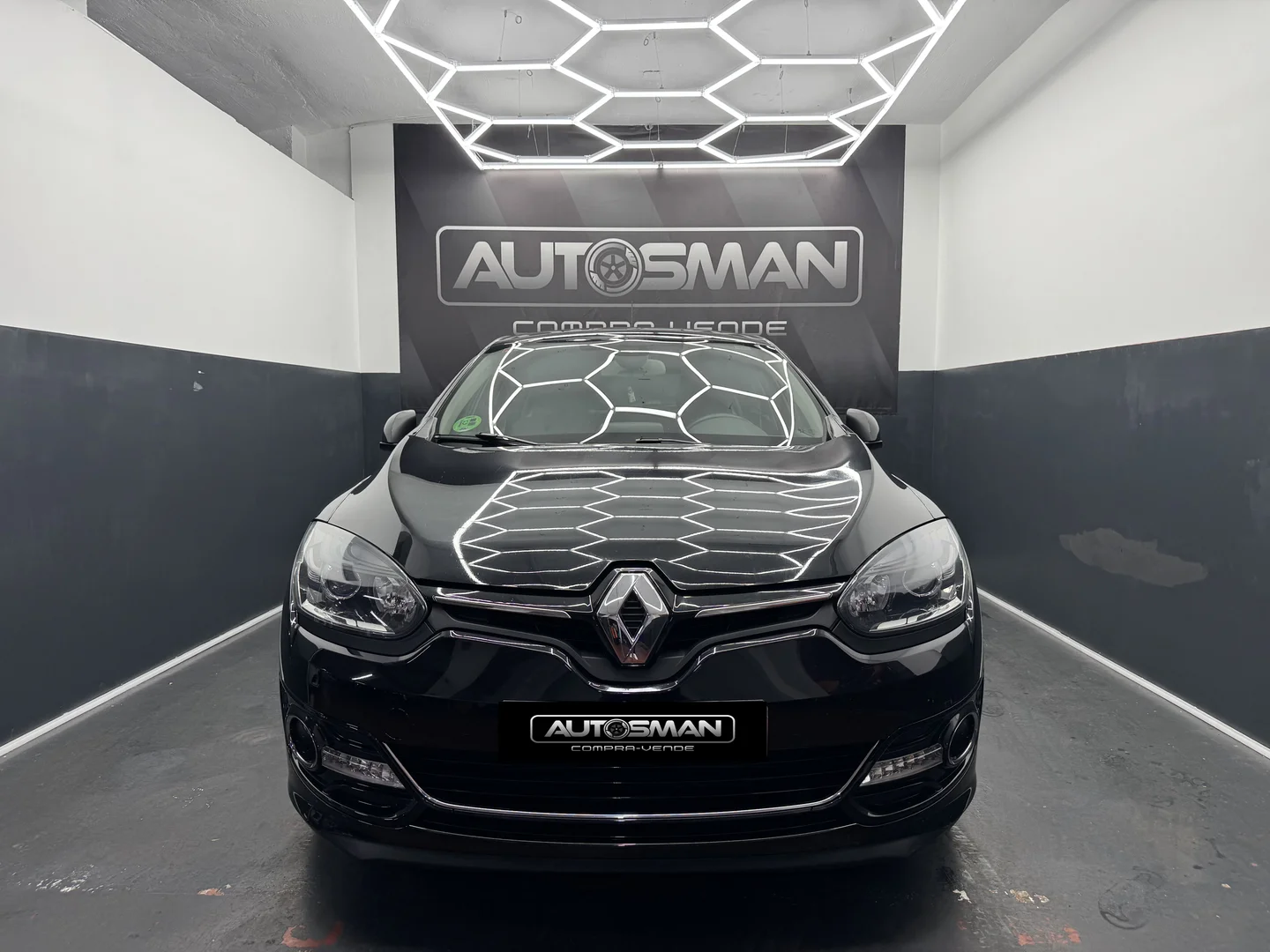 RENAULT MEGANE  LIMITED 2015 Diésel Negro - Interior